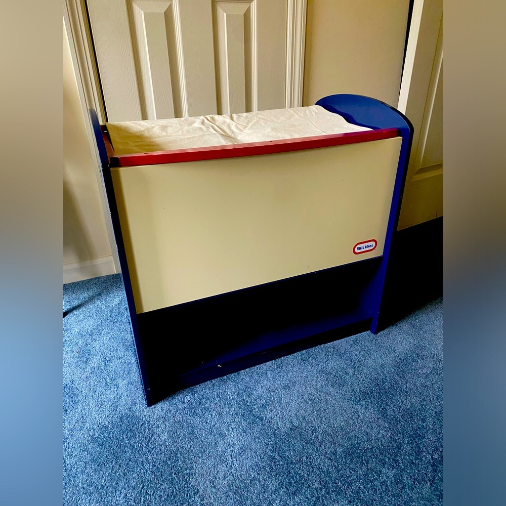RARE Vintage Little Tikes Tykes  Size Large Toybox Toy Box Blue White & Red MINT